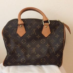 Louis Vuitton speedy